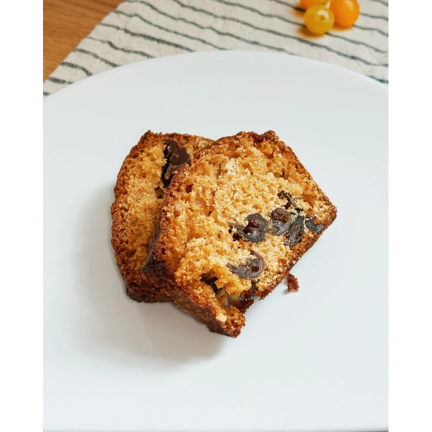 Cake aux épices, miel et mirabelles confites  (400g)