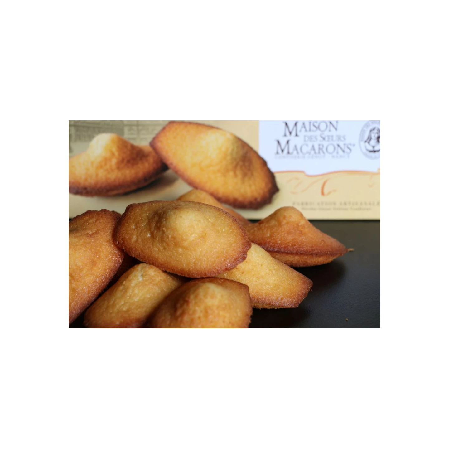 Box of 12 madeleines | Sisters Macarons